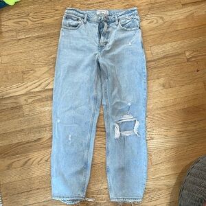 Abercrombie & Fitch The Mom High Rise Jeans size 6R